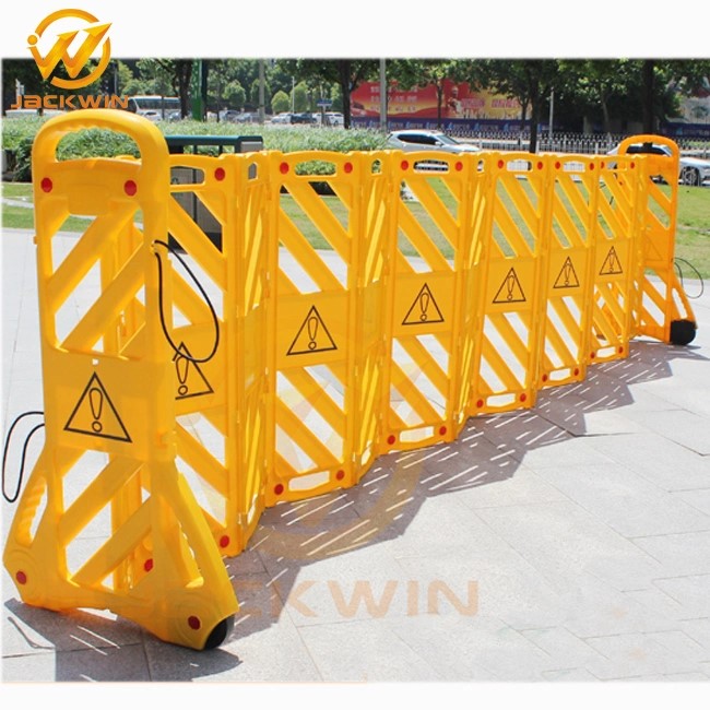 3900mm-Expandable-Barricades-6