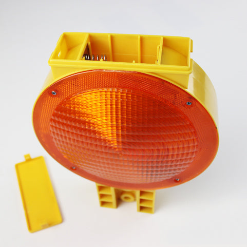 932-battery-barricade-blinking-light-4