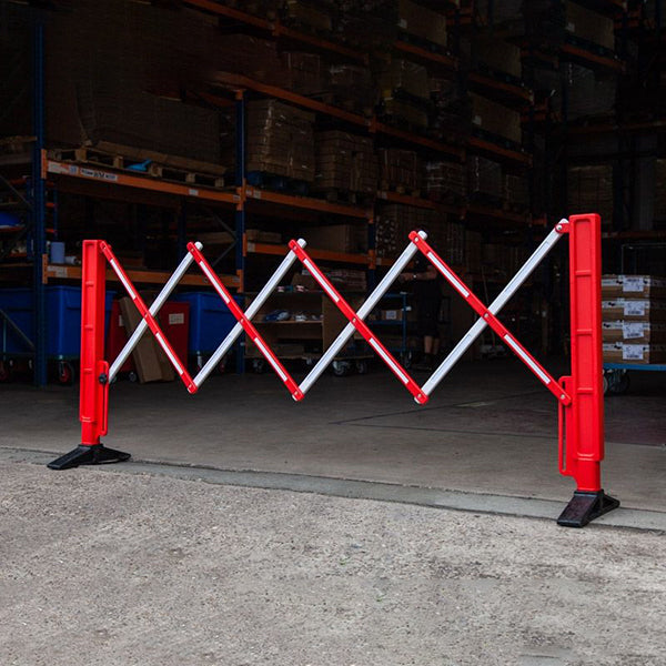 Red-White-Expandable-Safety-Barrier-3