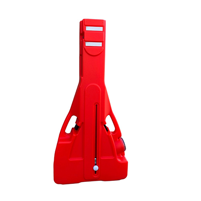 expandable-road-safety-barricade-2