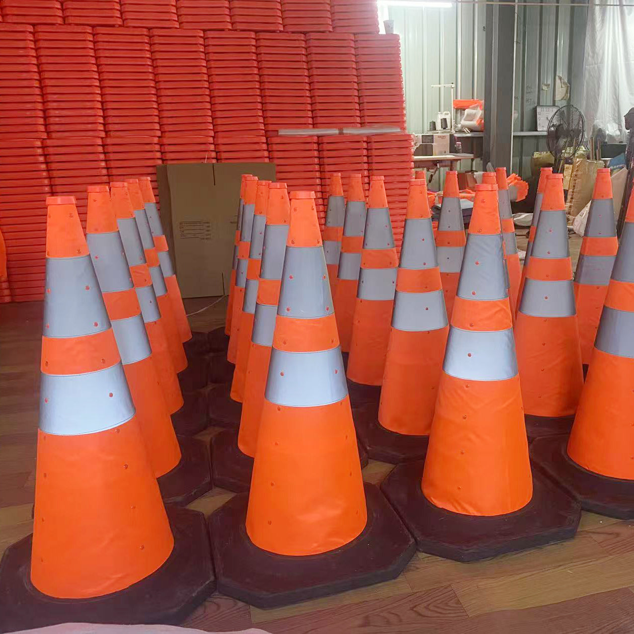 heavy-duty-collapsible-cone-3