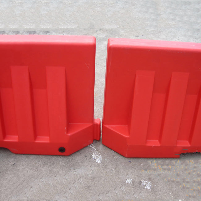 plastic-water-filled-barriers-3