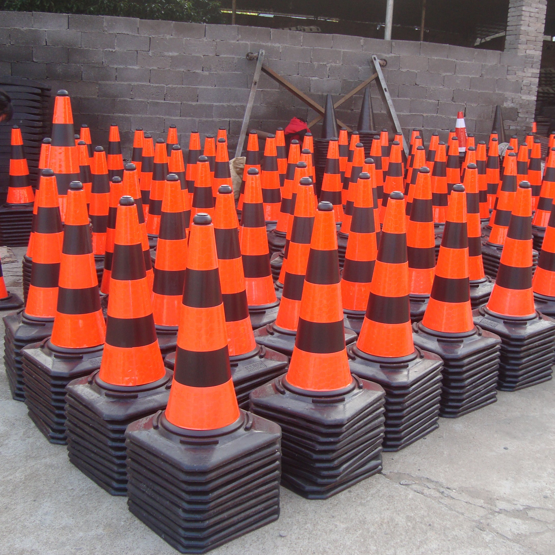 trafficcone2